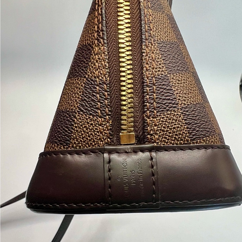 ❌❌SOLD❌❌ LOUIS VUITTON Alma BB Two-Way Satchel in Damier Ebene - Picture 5 of 15